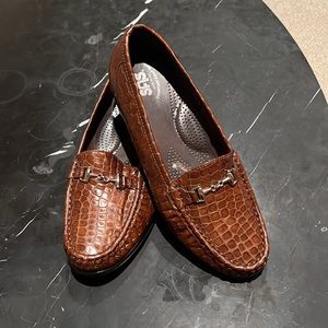 SAS Tripad Womens Metro Cognac Croc Slip On Loafers Size 9.5 Brown